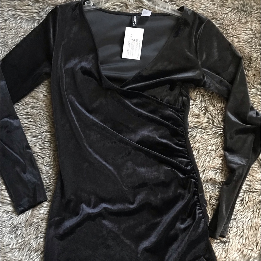 H&m Divided velvet mini dress NWT